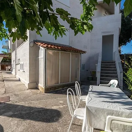 Apartament By The Sea - 12820 *