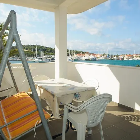 By The Sea - 12820 Rogoznica (Sibenik-Knin)